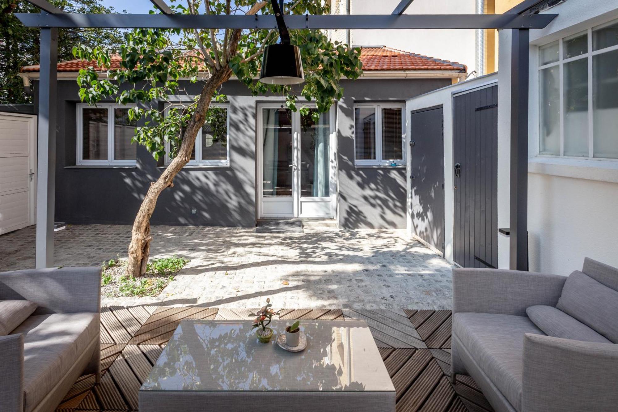 Lovely Little House With Private Garden In Paris Ivry-sur-Seine Eksteriør bilde
